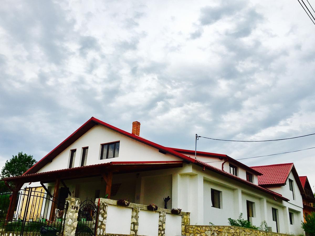 Casa De Vacanta Potoc Bagian luar foto
